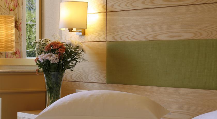 Akrotiri Beach Resort Hotel - Adult Friendly Paleokastritsa Exterior photo A wall light